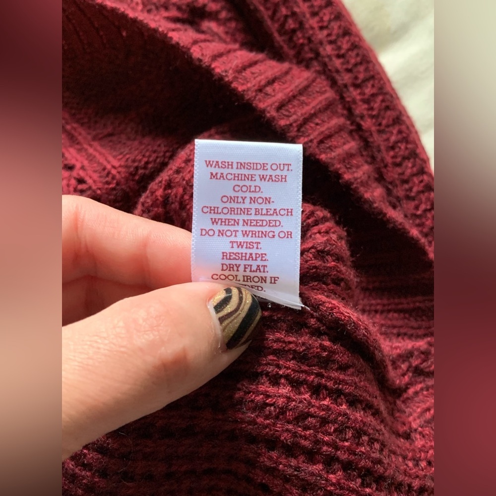 SO Women's Red Sweater - Picture 5 of 6